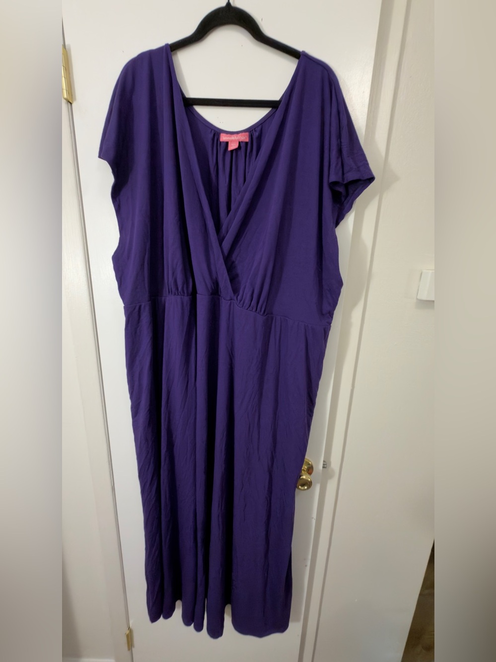 Purple maxi dress with a flowy fit, size 38/40 5XL